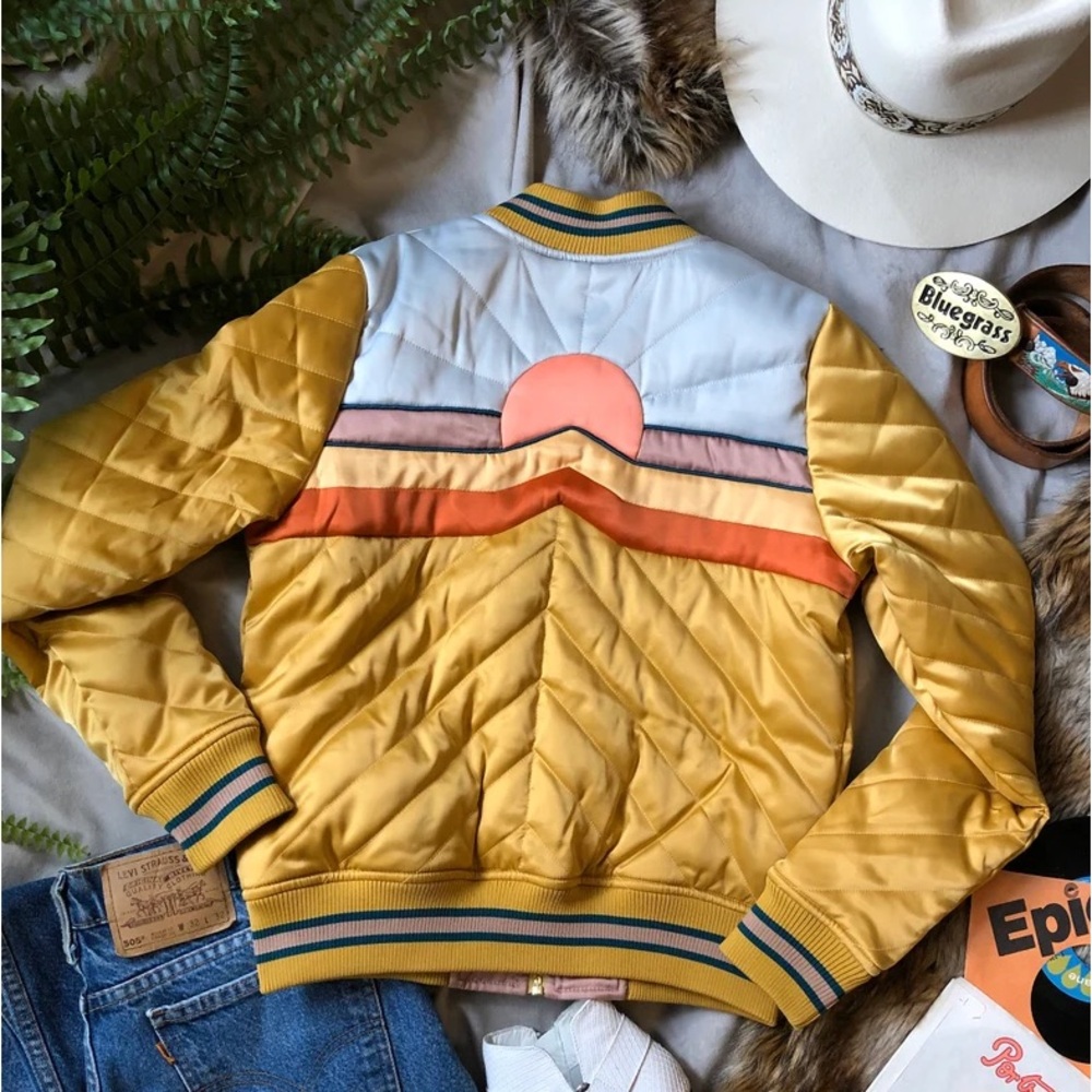 Classic Rock Couture DOLLY Western Bomber Jacket sunset satin aso Terrifier 3